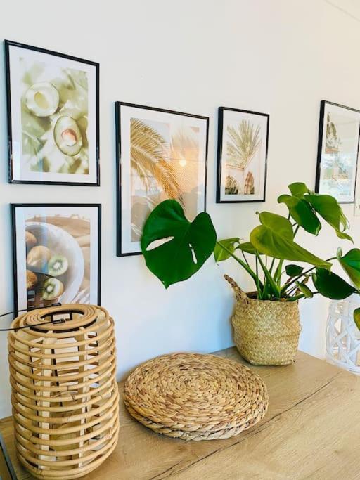 The Barefoot Bungalow In Picturesque Prestatyn Eksteriør bilde