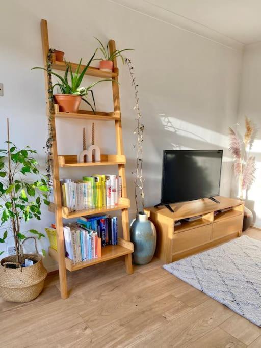 The Barefoot Bungalow In Picturesque Prestatyn Eksteriør bilde